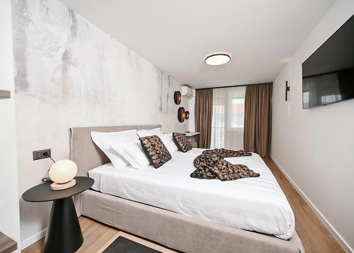Vila Donna, 5 Stars - Luxury With A Heated Pool